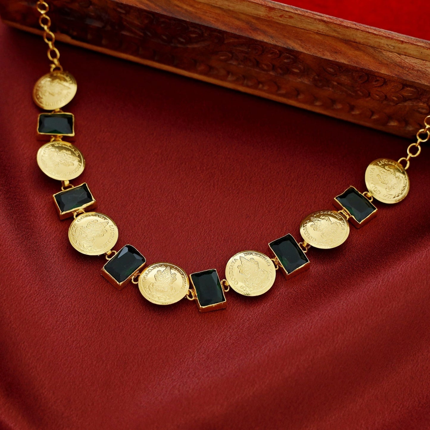 Rectangle Choker